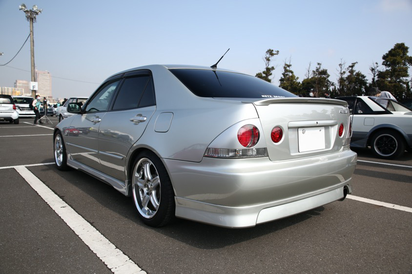 トヨタ・アルテッツァ(SXE10) リア