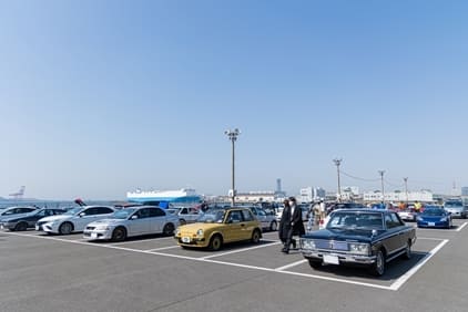 風もなく、よい天気、午後からは強風でした