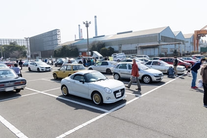 午後のクルマがそろいました