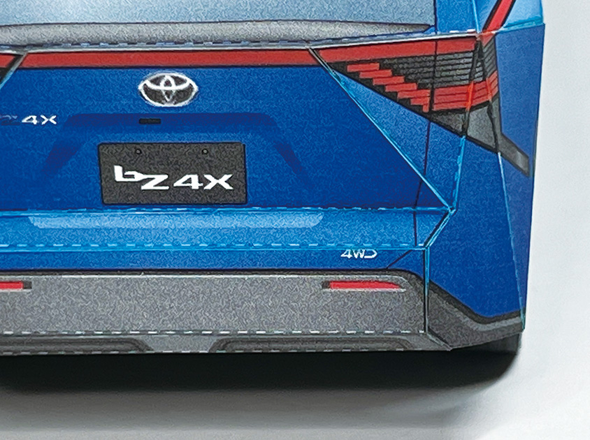 トヨタ bZ4X