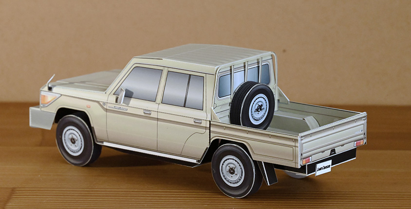 ランドクルーザー ペーパークラフト