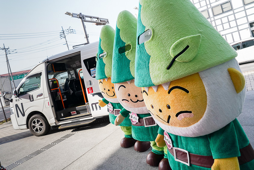 群馬県沼田市のデマンド型バス「ぬまくる」と公式キャラ・ぬまたんち