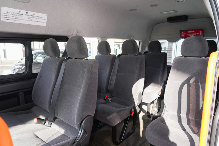 「ぬまくる」のシート  定員10名のAエリア用