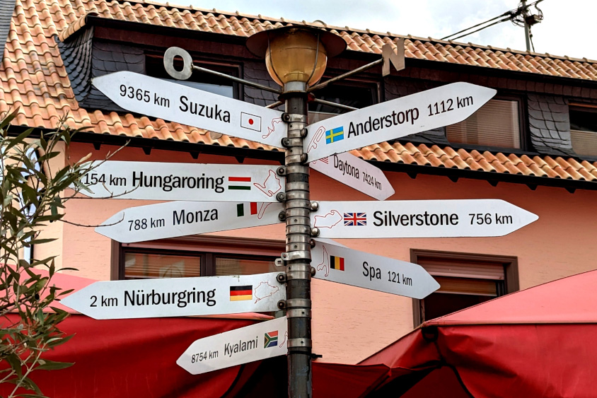 ニュルブルクにある名物のサーキット案内