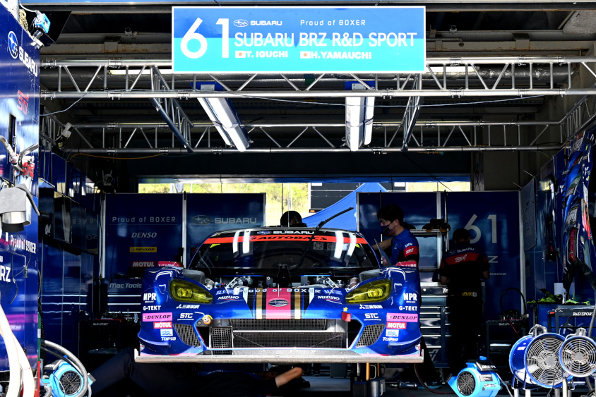 SUBARU BRZ R&D SPORTのピット