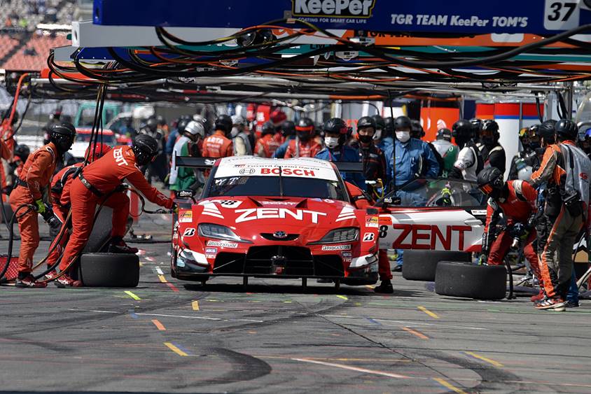 GT500 38号車 ZENT CERUMO GR Supra(立川 祐路石浦 宏明) TGR TEAM ZENT CERUMO