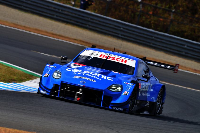 12号車 CRAFTSPORTS MOTUL Z(平峰 一貴・ベルトラン・バゲット)