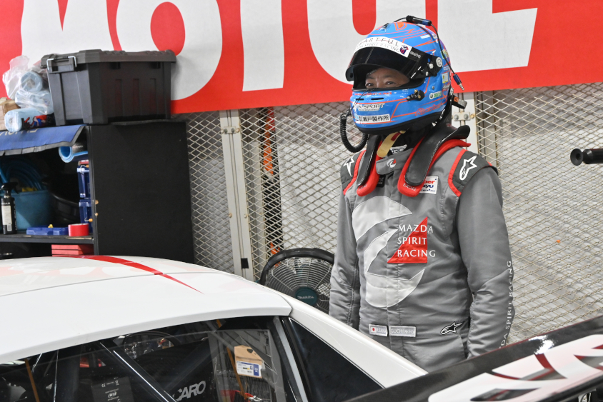 66号車 odula TONE MOTUL ROADSTER RFをドライブする阪口良平選手