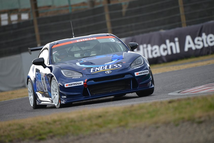 3号車　ENDLESS GR86