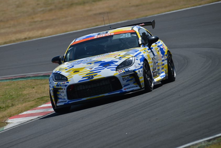 28号車　ORC ROOKIE GR86 CNF concept