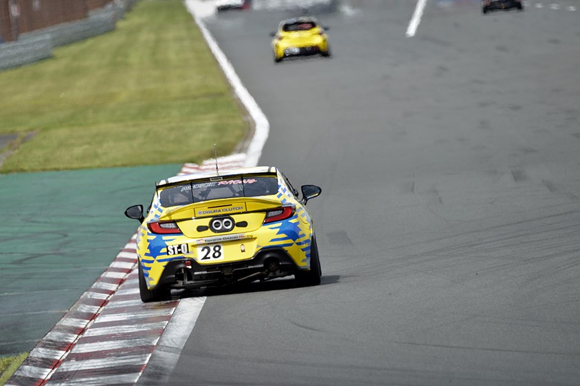 28号車 ORC ROOKIE GR86 CNF Concept