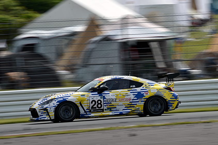 28号車　ORC ROOKIE GR86 CNF Concept