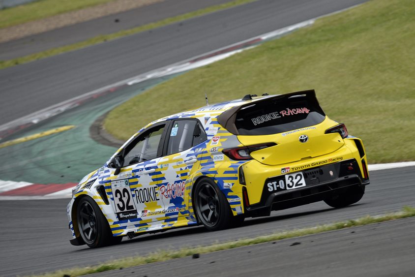 32号車 ORC ROOKIE GR Corolla H2 concept