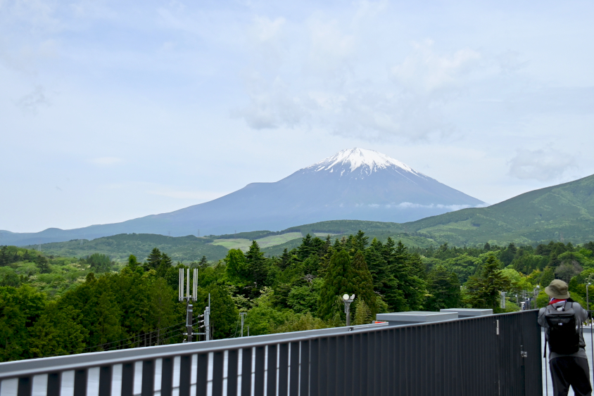 屋上テラスから見る富士山