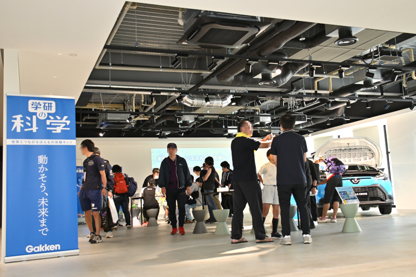 学研とコラボした水素体験エリア