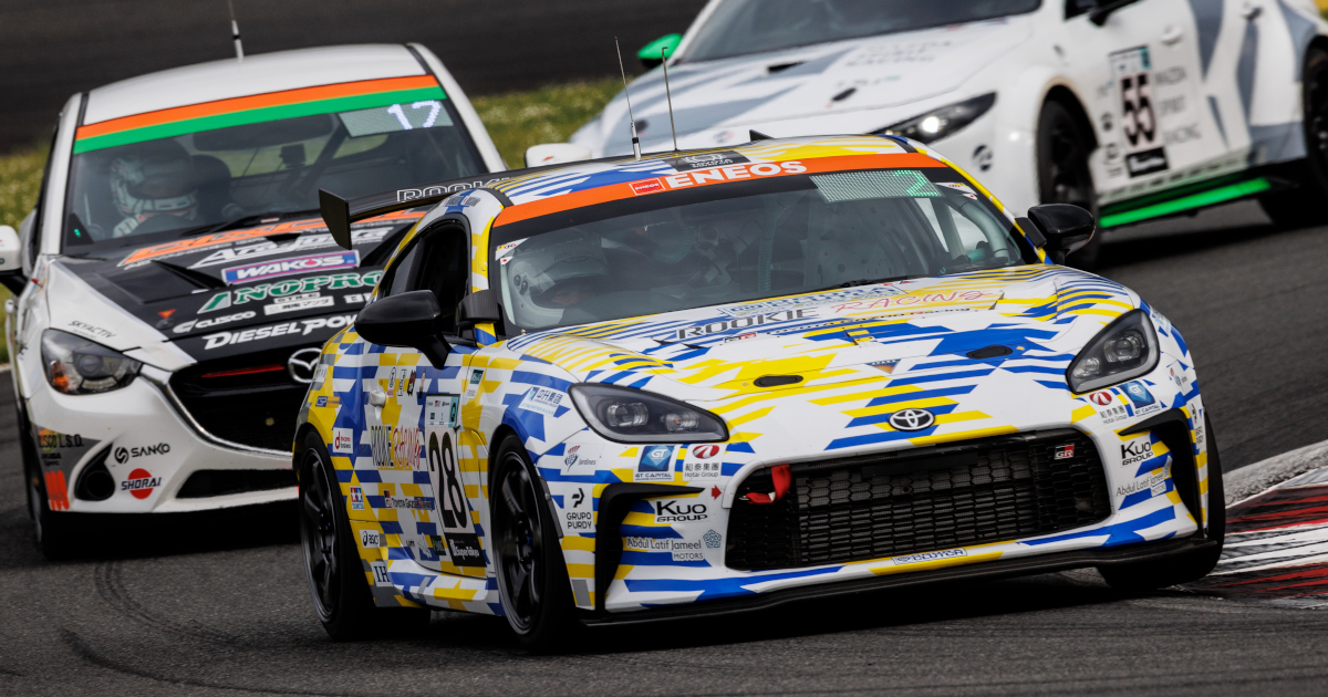 スーパー耐久第3戦SUGO】ST-QクラスのGR86とBRZに改良版カーボン