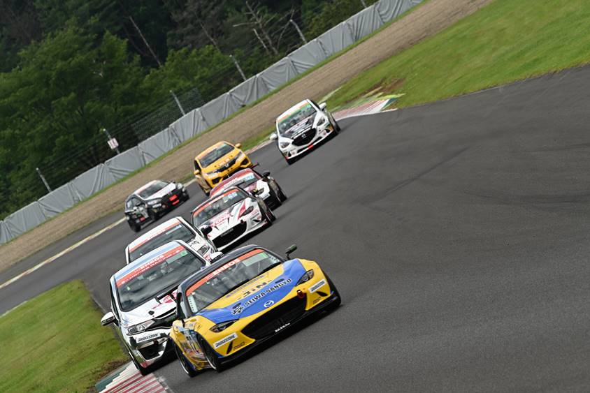 スーパ耐久第3戦SUGO　ST-5クラス優勝 72号車OHLINS Roadster NATS