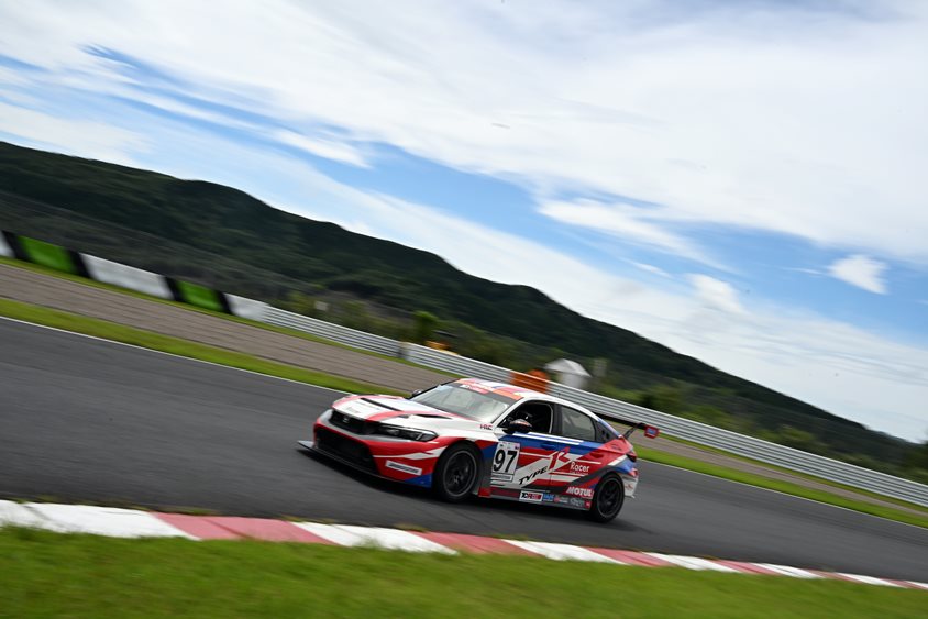 スーパ耐久第4戦 ST-TCR 97号車 Racer HFDP CIVIC