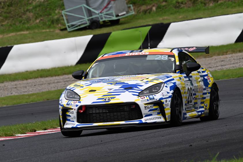 スーパ耐久第4戦 ST-Q 28号車 ORC ROOKIE GR86 CNF concept