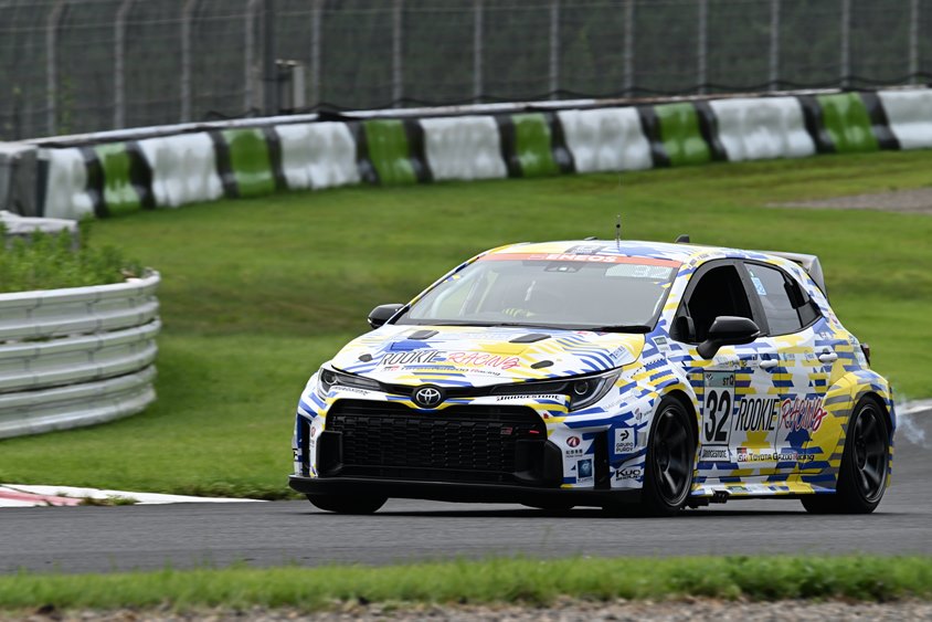32号車ORC ROOKIE GR Corolla H2 concept