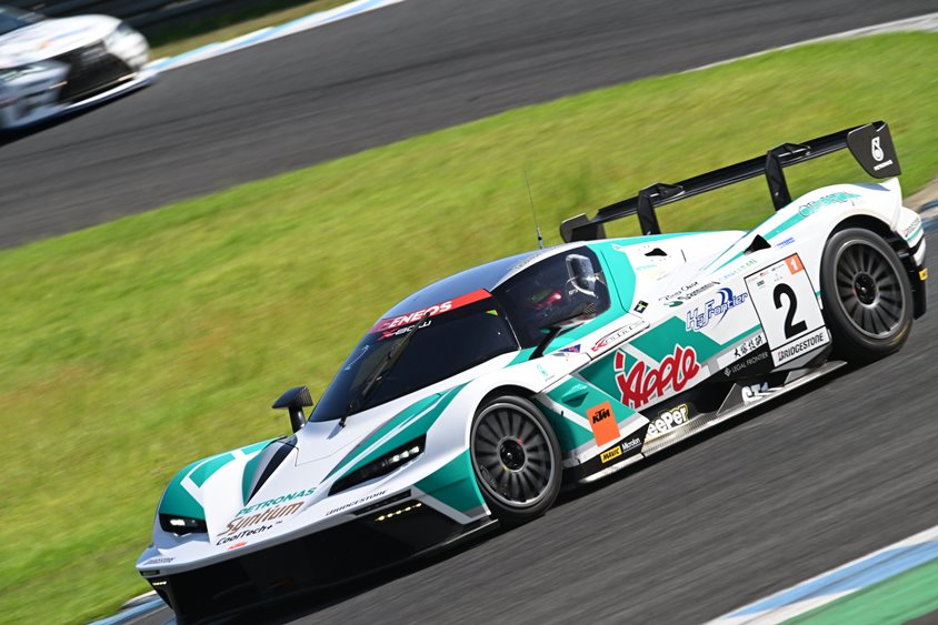 スーパー耐久もてぎ　ST-1 1位：2号車、シンティアム　アップル　KTM（井田 太陽、加藤 寛規、高橋 一穂、吉本 大樹）