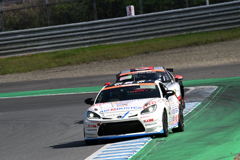 スーパー耐久もてぎ ST-4 1位：41号車、エアバスター WINMAX GR86 EXEDY（水野 大、冨林 勇佑、石井 宏尚）