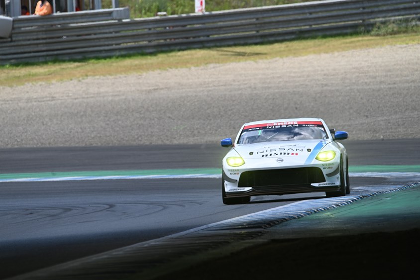 スーパー耐久第5戦 ST-Q 1位 230号車 Nissan Z Racing Concept