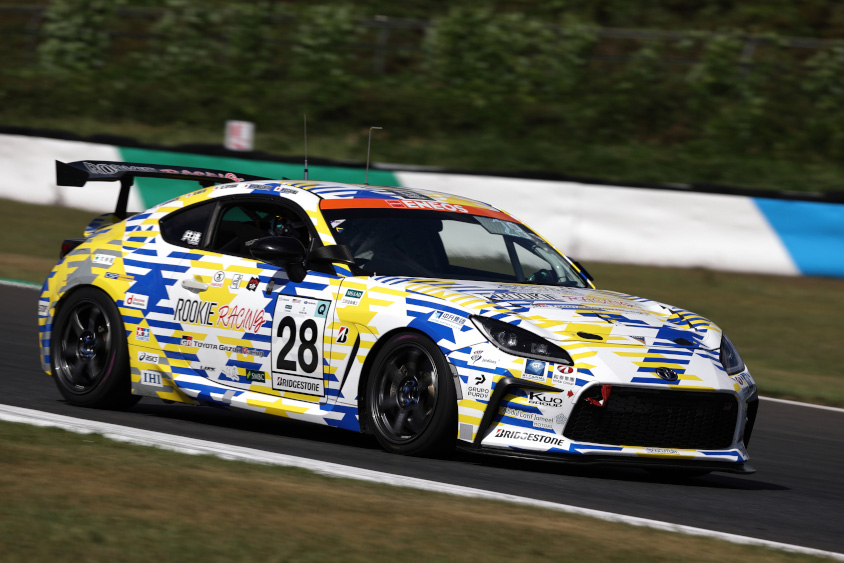28号車 ORC ROOKIE GR86 CNF concept