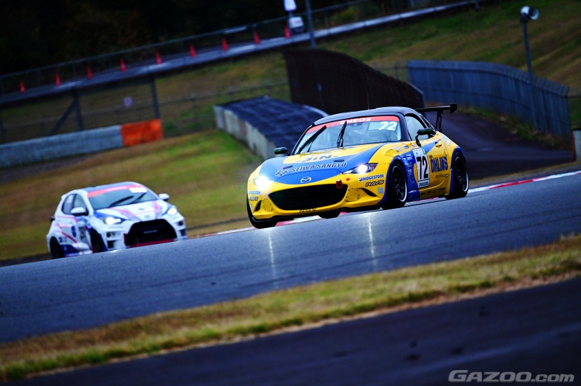 スーパー耐久　ST-5	72号車　OHLINS Roadster NATS　（金井亮忠、山野哲也、野島俊哉）