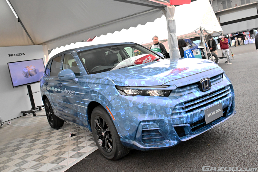 水素を使った次世代燃料電池システムを搭載したホンダ・CR-V