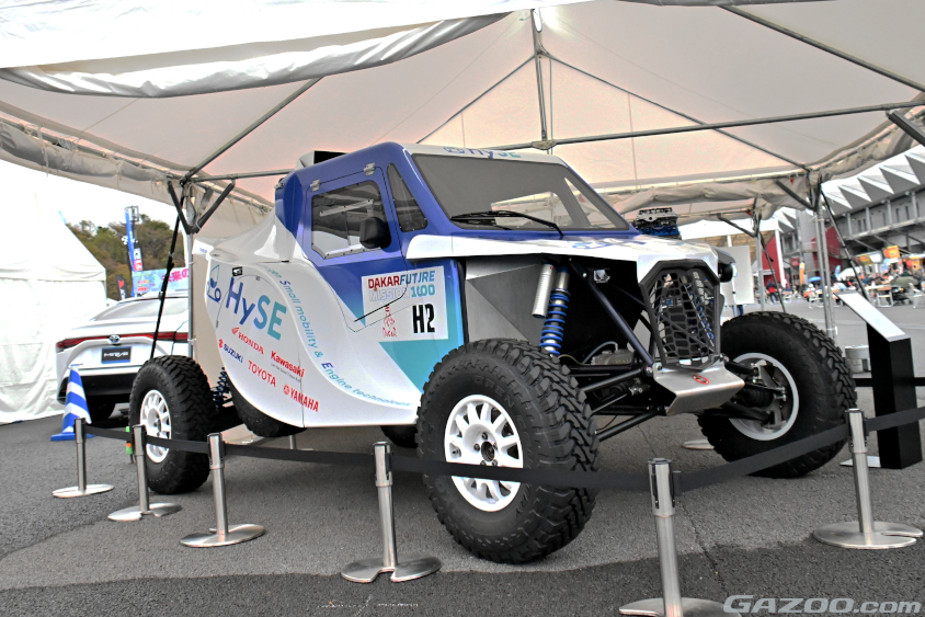 ダカールラリーに参戦するHySE-X1