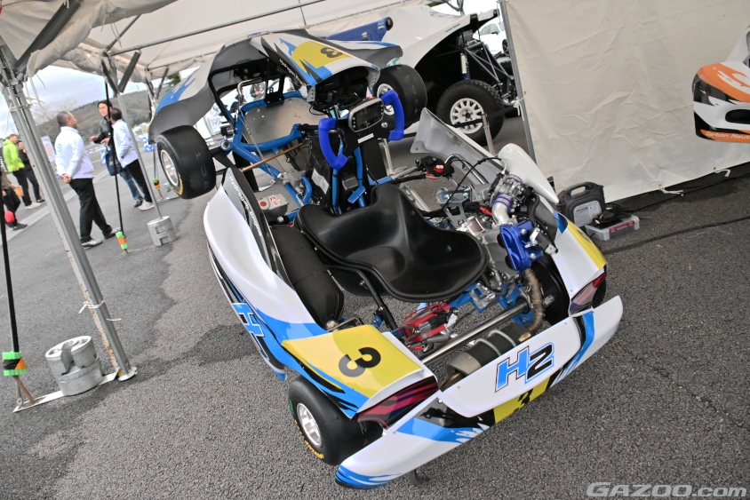 水素エンジンを搭載したレーシングカート