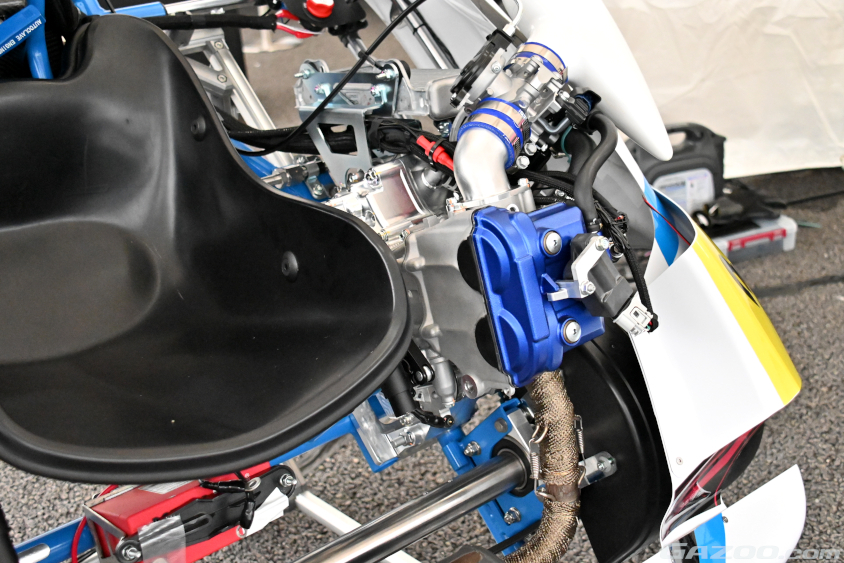 レーシングカートに搭載されてたヤマハYZ250ベースの水素エンジン