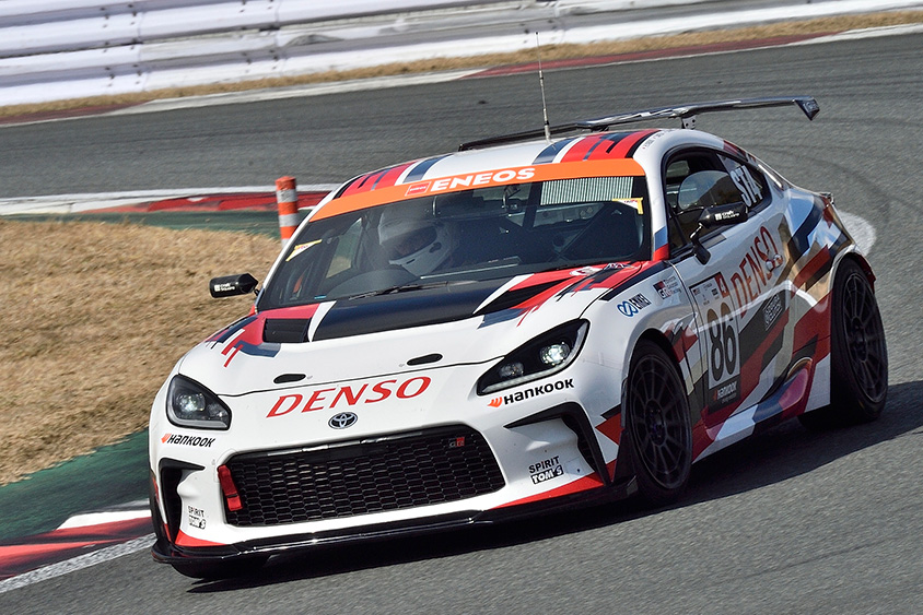 ST-4_NO.86_TOM'S SPIRIT GR86