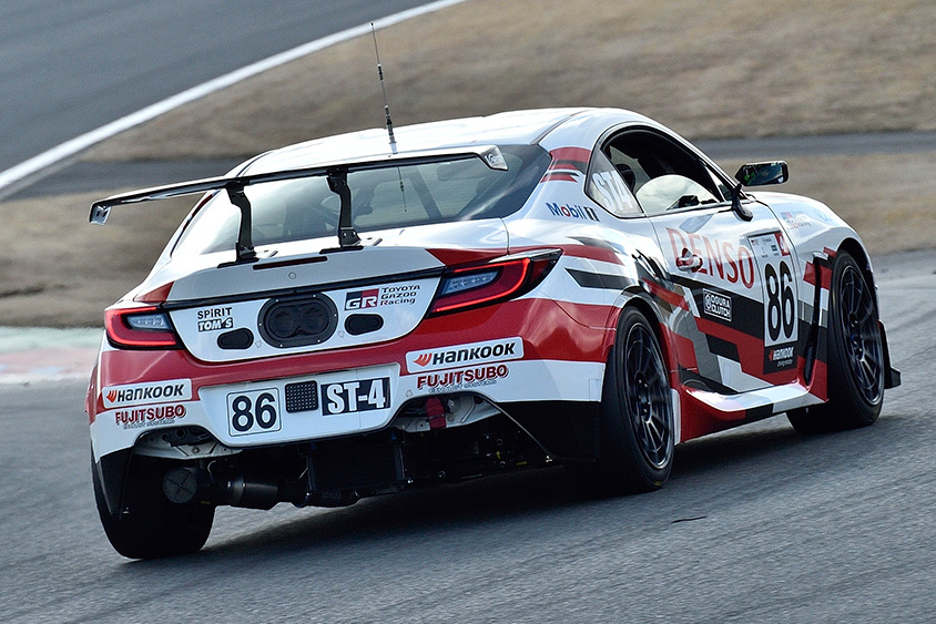 ST-4_NO.86_TOM'S SPIRIT GR86