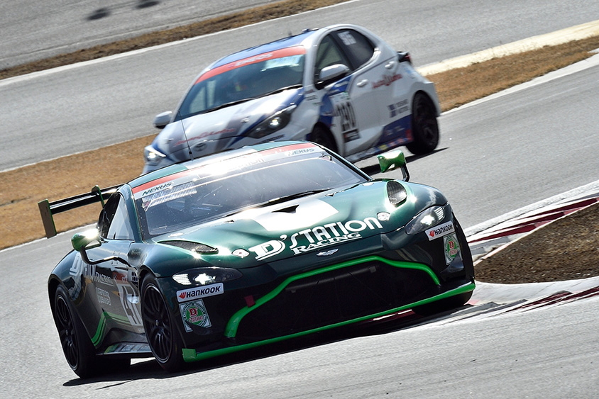 ST-1_NO.47_D'station Vantage GT8R