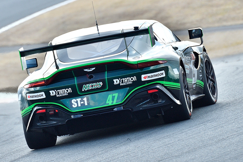 ST-1_NO.47_D'station Vantage GT8R