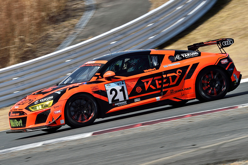 ST-Z_NO.21_ベンチャー投資のファンディーノAudi R8 LMS