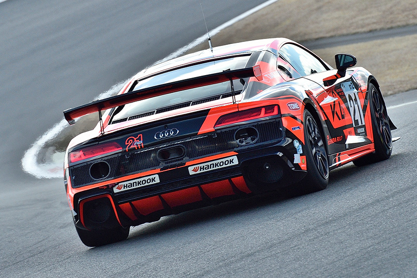 ST-Z_NO.21_ベンチャー投資のファンディーノAudi R8 LMS