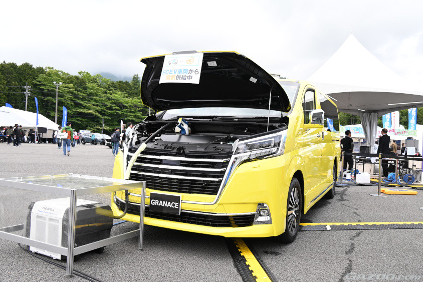 FCEVに改良されたグランエース