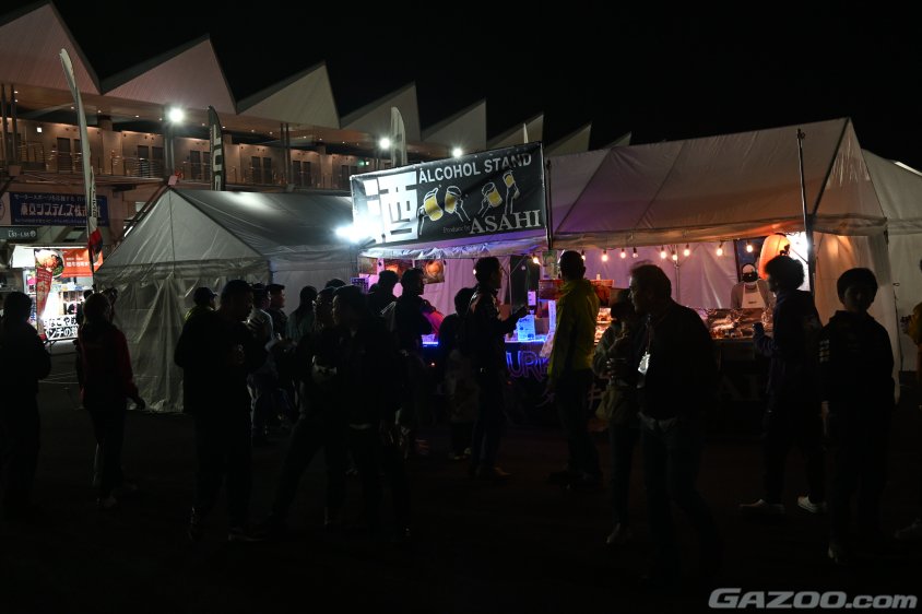 富士24時間耐久　お酒売り場