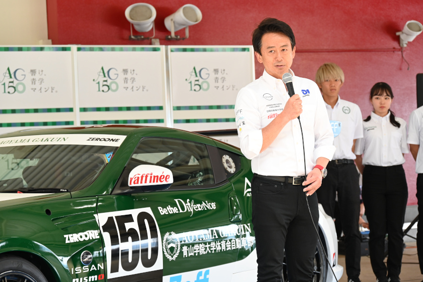 青山学院大学の卒業生でチーム代表兼アドバイザーを務める河野初樹氏