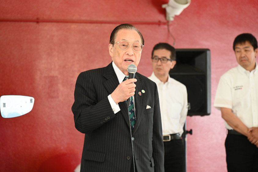 青山学院大学の薦田博常務理事