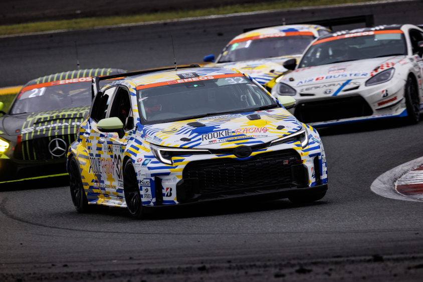 #32 ORC ROOKIE GR Corolla H2 concept