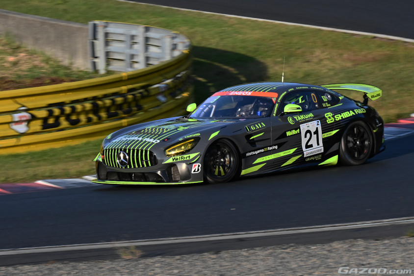 ST-Zクラス 21号車 Hitotsuyama Mercedes-AMG GT4
