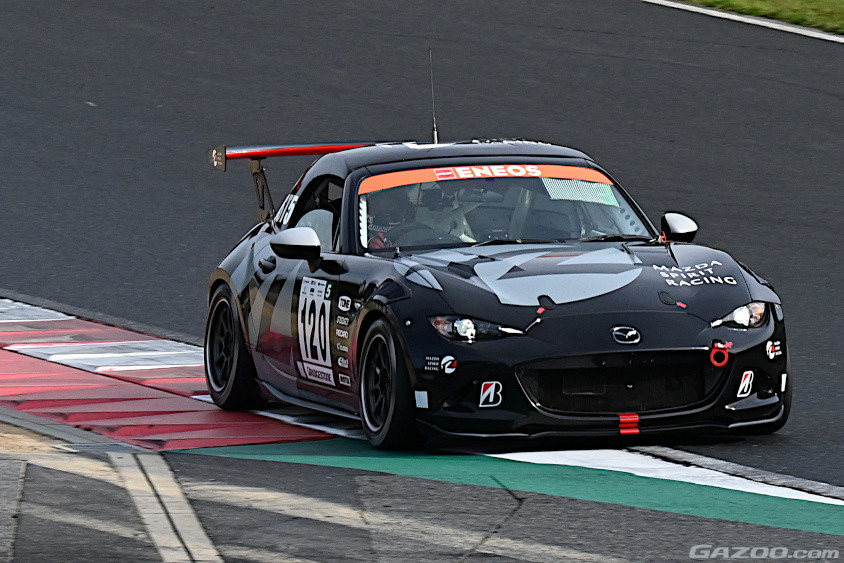 ST-5クラス 120号車 MAZDA SPIRIT RACING ROADSTER