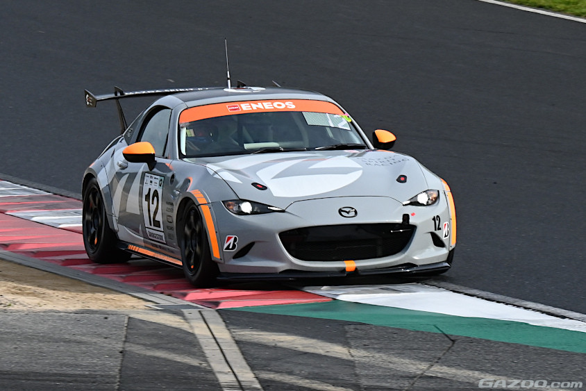 ST-Qクラス 12号車 MAZDA SPIRIT RACING ROADSTER CNF concept