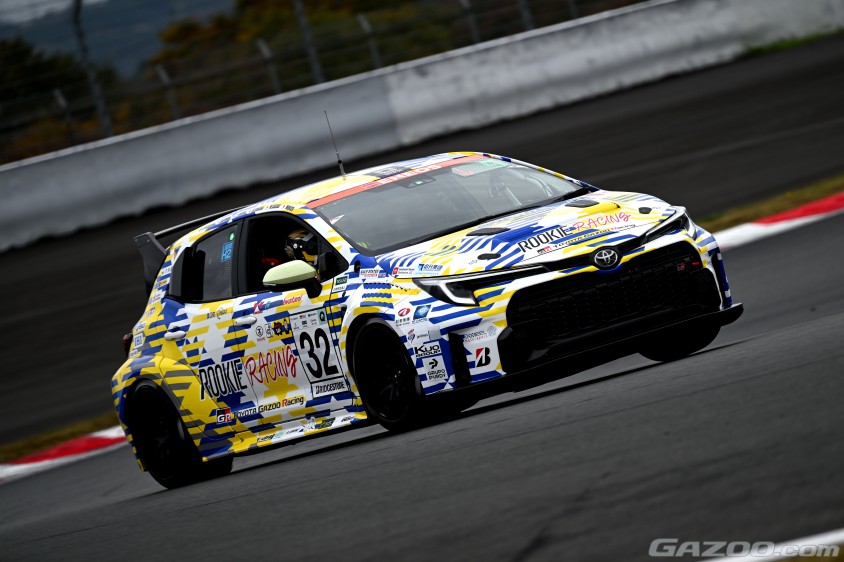 ST-Qクラスのルーキーレーシング32号車ORC ROOKIE GR Corolla H2 concept