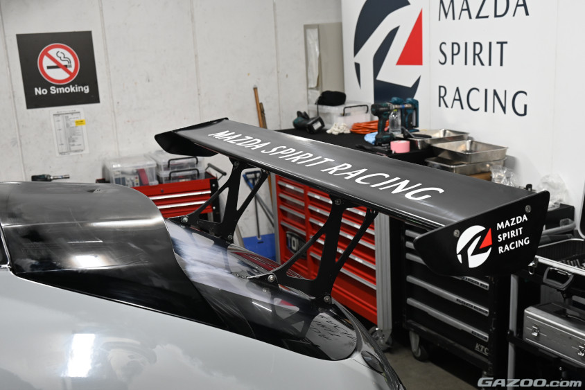 MAZDA SPIRIT RACING MAZDA3 Bio conceptのリアウイング