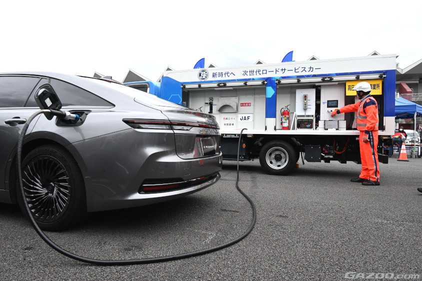 JAFの次世代ロードサービスカーは70MPaの圧力があり、圧力差のみで水素を充填することが可能